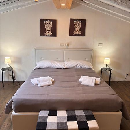 Syracuseapartments Il Mare Di Ortigia Luaran gambar