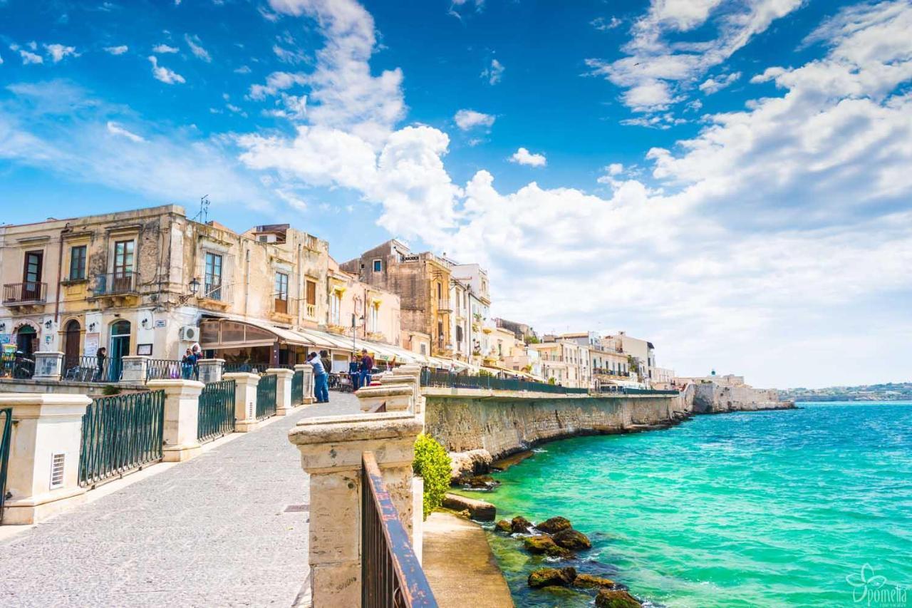 Syracuseapartments Il Mare Di Ortigia Luaran gambar