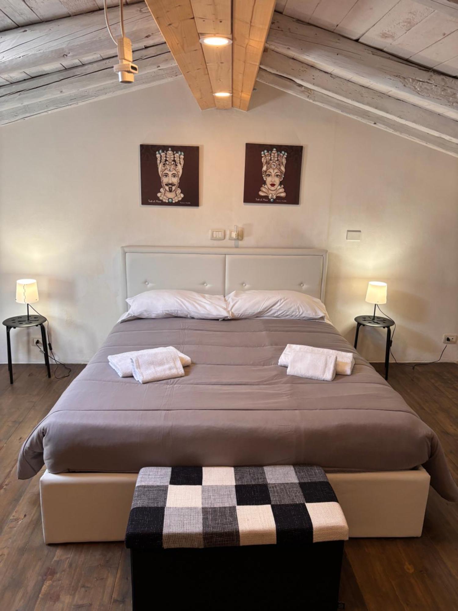 Syracuseapartments Il Mare Di Ortigia Luaran gambar