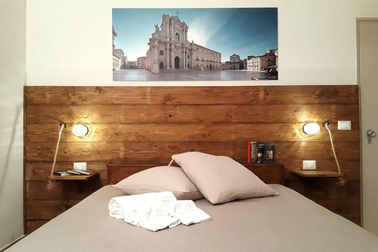 Syracuseapartments Il Mare Di Ortigia Luaran gambar